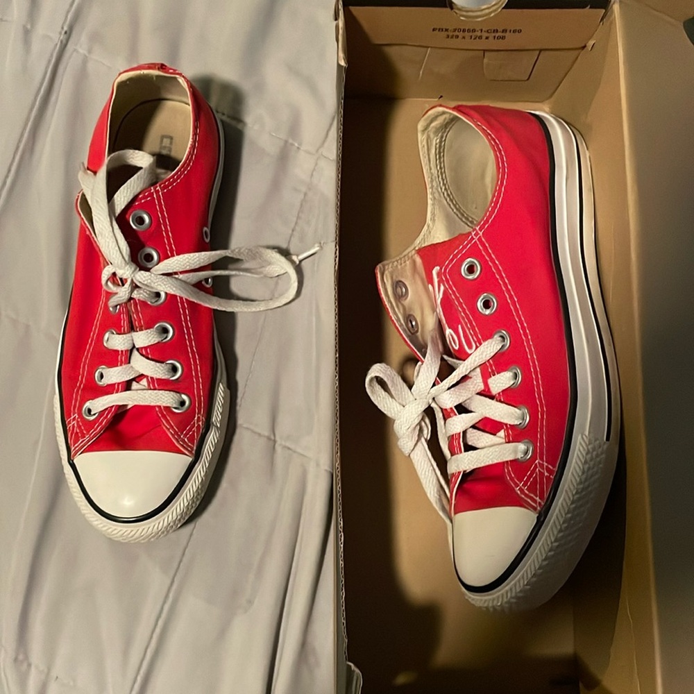 Women’s converse
